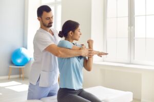 chiropractor-giving-treatments