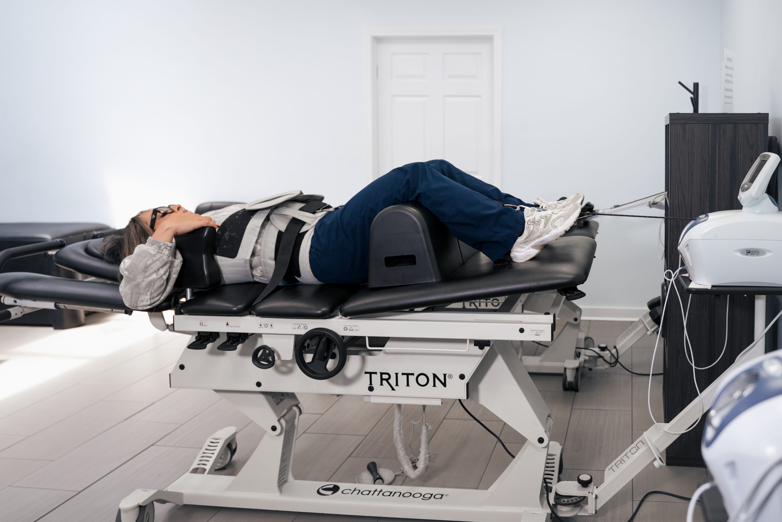 spinal decompression for lower back pain at Inspine Chiropractic Calhoun